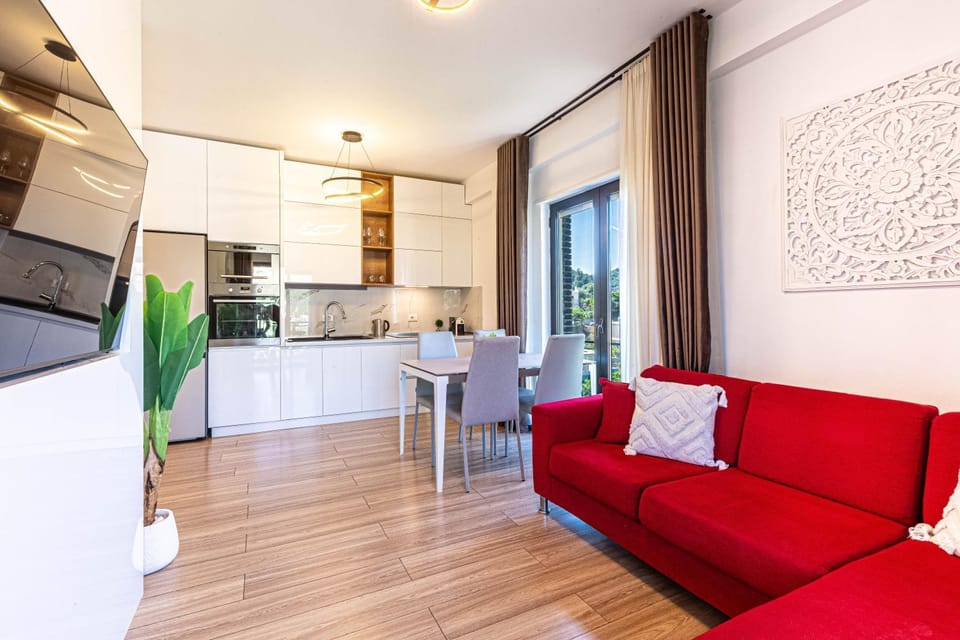 AMA'S 1BR Ap 4 - Parking, Kitchen & Balcony Apartment in Vlorë County, Albania