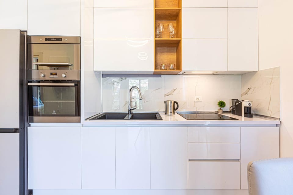 AMA'S 1BR Ap 4 - Parking, Kitchen & Balcony Apartment in Vlorë County, Albania
