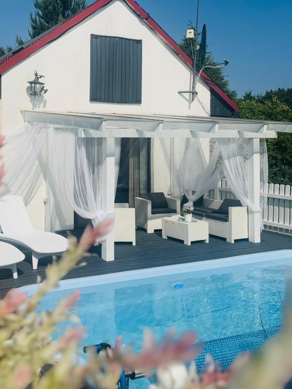 Balcony/Terrace, Swimming pool