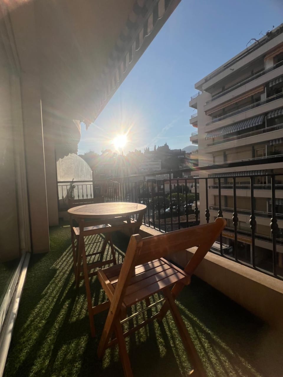 Studio cosy avec balcon, à 5 min de la mer Roquebrune-Cap-Martin et de Menton Apartment in Roquebrune-Cap-Martin