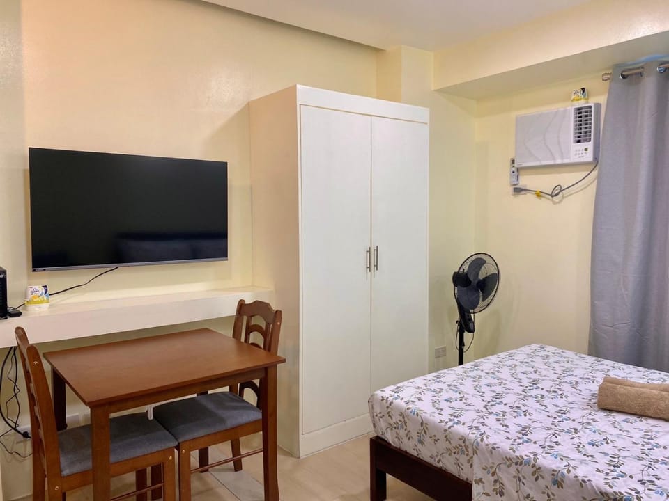 Rhinz Brylle staycation #9 Apartment in Quezon City