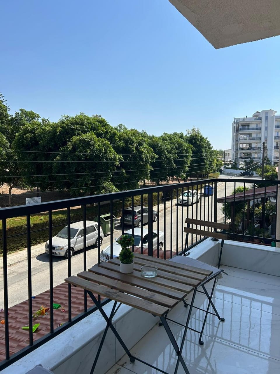 Modern 3BR Family Apartment in Quiet Drosia with Balcony Apartment in Larnaca