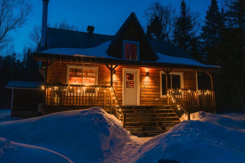 Repère de la Rivière - Bord de l'eau- Activités nautiques Chalet in Saint-Alexis-des-Monts
