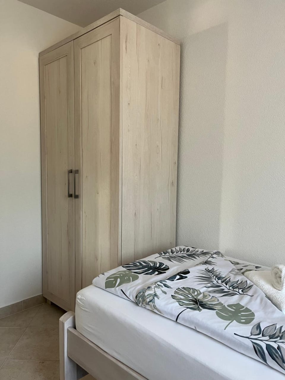 Bedroom, wardrobe