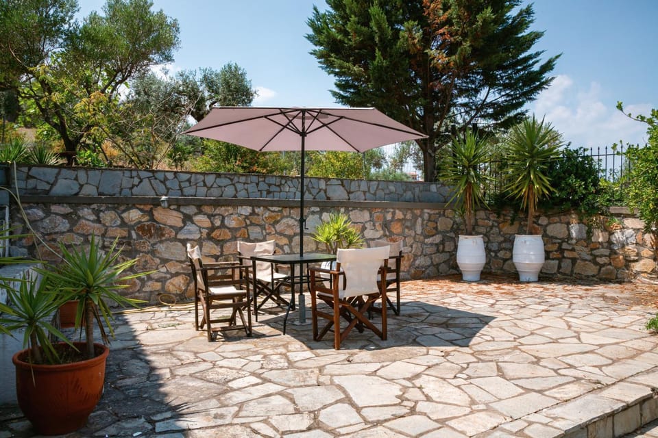 Balcony/Terrace, Dining area, On site, Garden view, Area and facilities