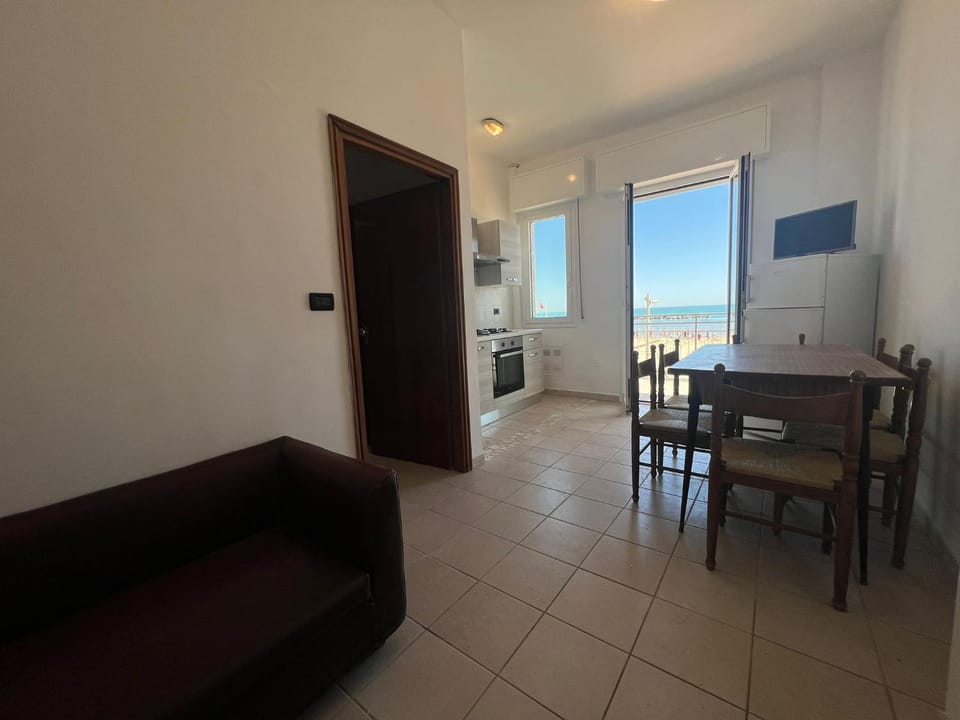 Day, Natural landscape, Living room, Seating area, Time of day