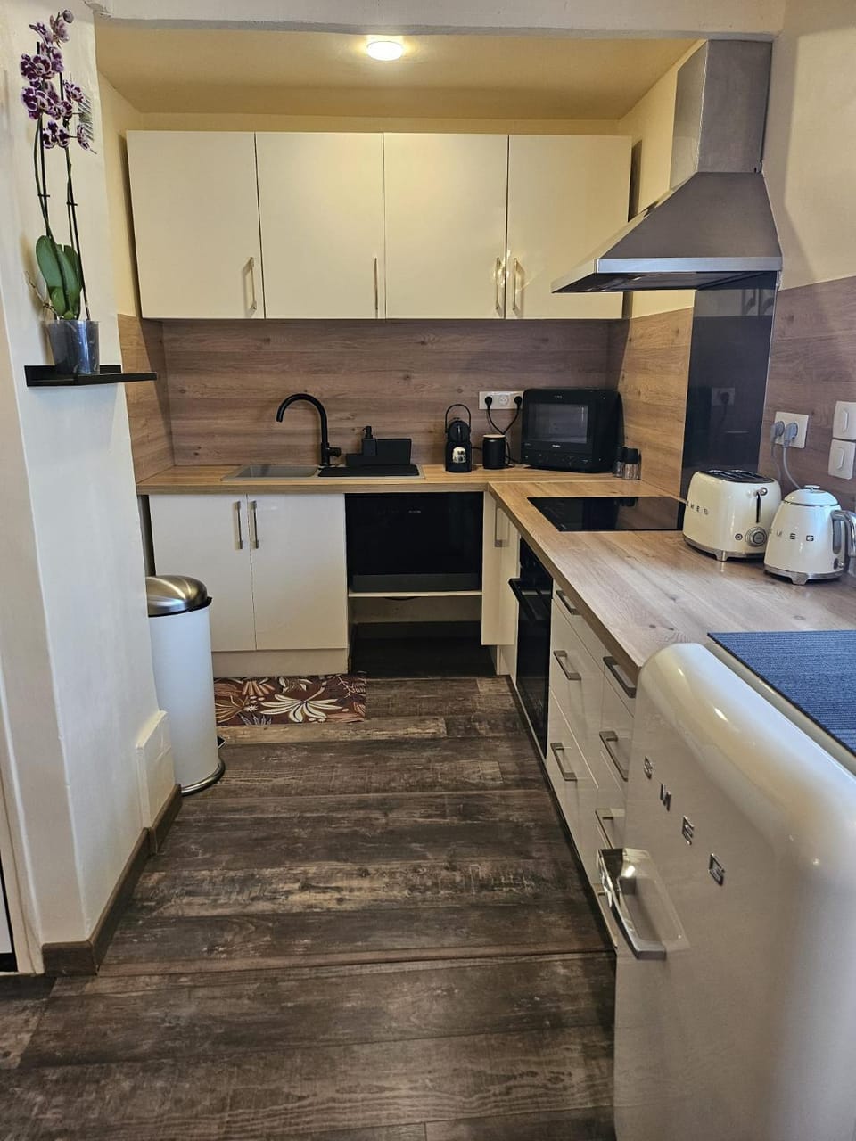 Coffee/tea facilities, Kitchen or kitchenette, dishwasher, oven, pet friendly, stove, toaster