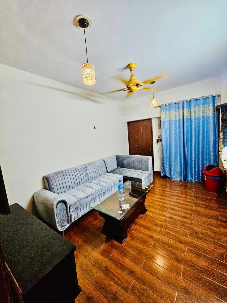 TV and multimedia, Living room, Seating area, fireplace
