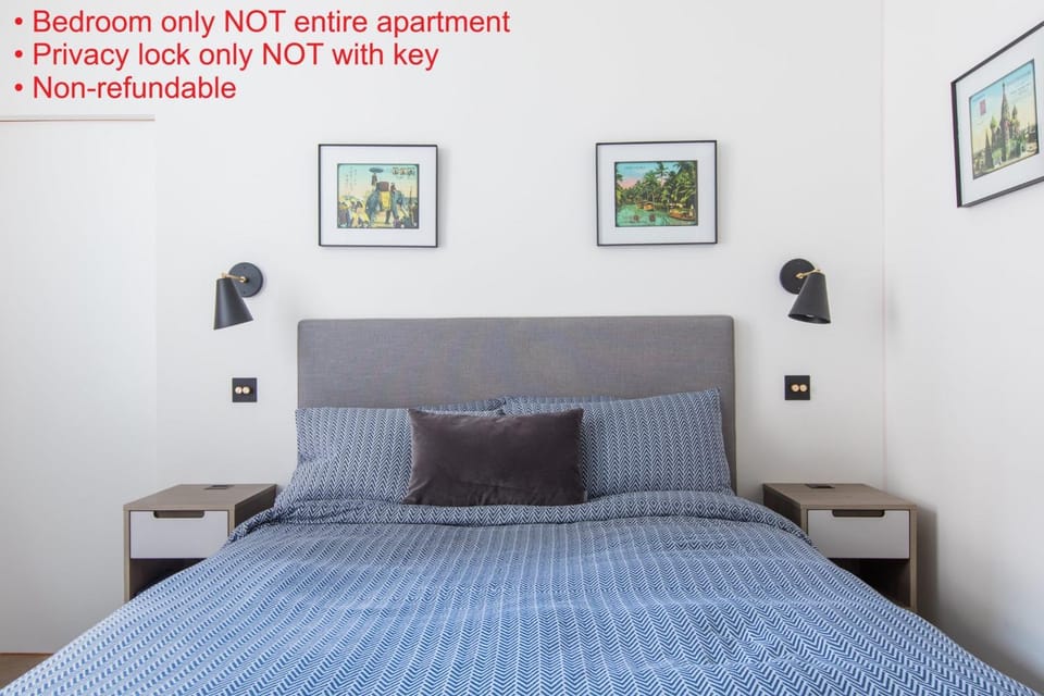 Bed, Bedroom, hair dryier, heating, wardrobe, air conditioner