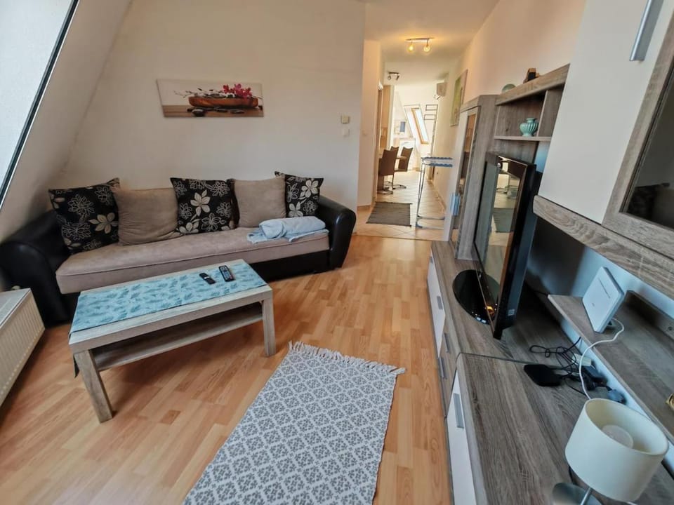 White Apartment Apartment in Hungary