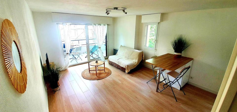 Vannes quartier idéal - proche port balcon 4 pers Apartment in Séné