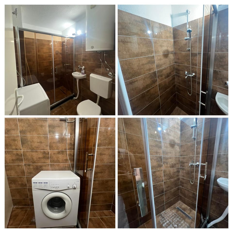 Shower, Toilet, Bathroom, towels, washing machine