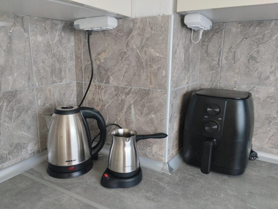 Coffee/tea facilities, Kitchen or kitchenette