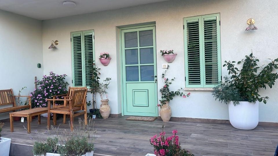 Balcony/Terrace, Balcony/Terrace