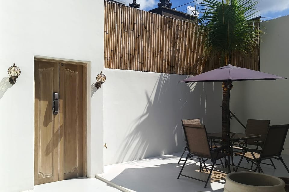 Patio, Balcony/Terrace