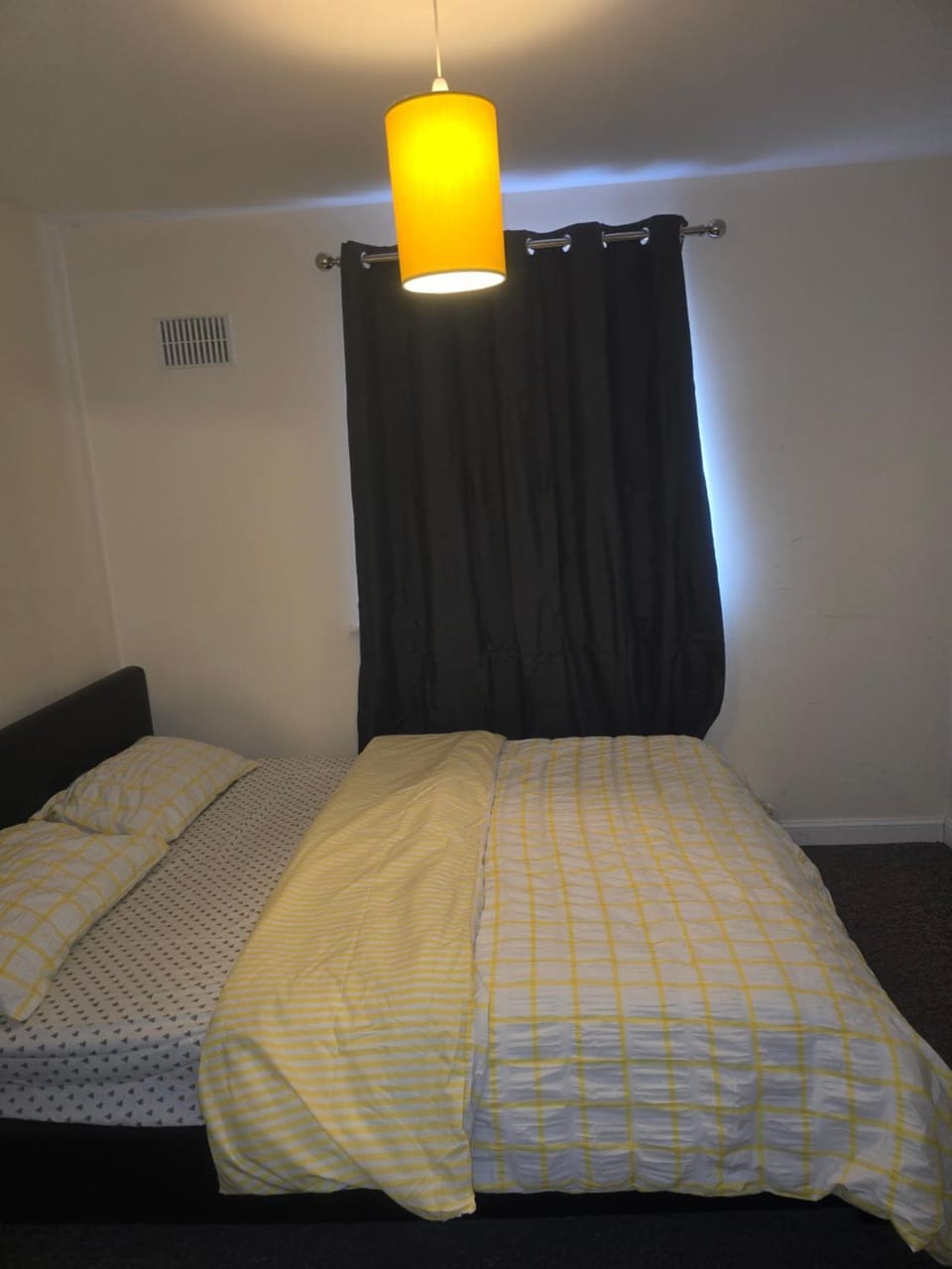 Cozy room in Wolverhampton city centre Vacation rental in Wolverhampton