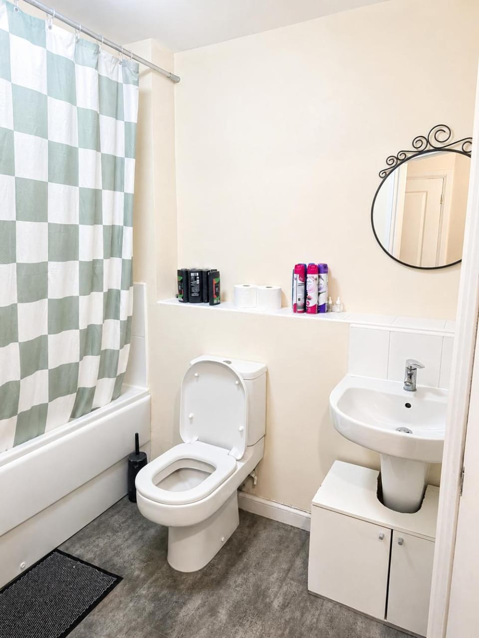 Cozy room in Wolverhampton city centre Vacation rental in Wolverhampton