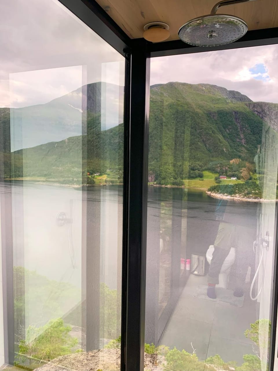 Speilhus med badestamp - en unik naturopplevelse House in Trondelag