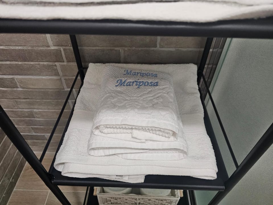 towels, Internal: Not applicable to any particular room