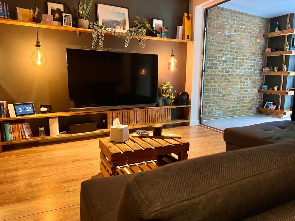 TV and multimedia, Living room