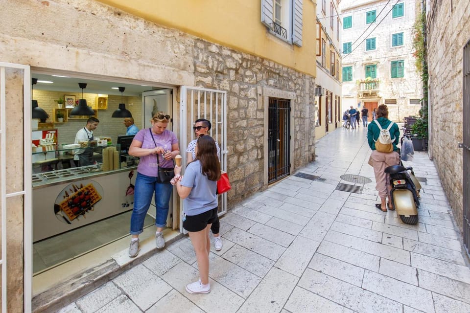 Luxury rooms in Diocletian Palace Split Bed and Breakfast in Split