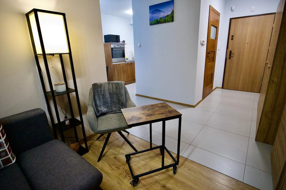 TV and multimedia, Kitchen or kitchenette, Living room, Seating area, Dining area, wardrobe