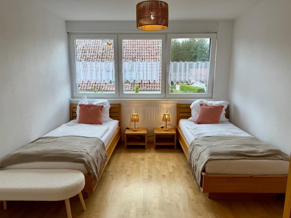 Bed, Photo of the whole room, Bedroom