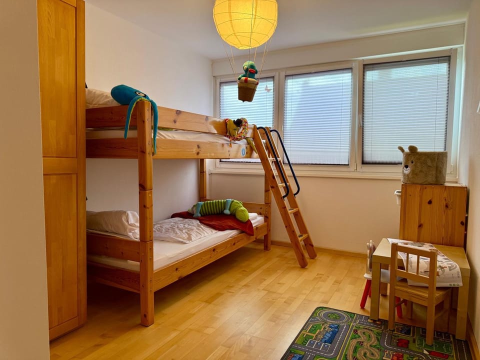 Photo of the whole room, Bedroom, children, bunk bed