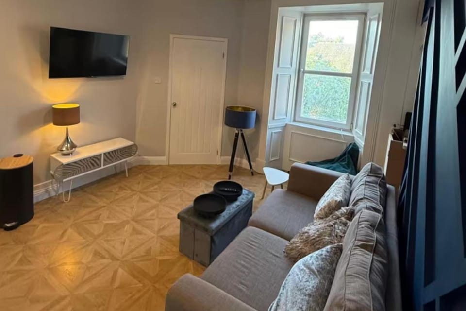 Cosy Perth Apartment - City Comforts Apartment in Perth