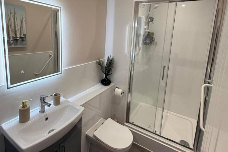 Cosy Perth Apartment - City Comforts Apartment in Perth