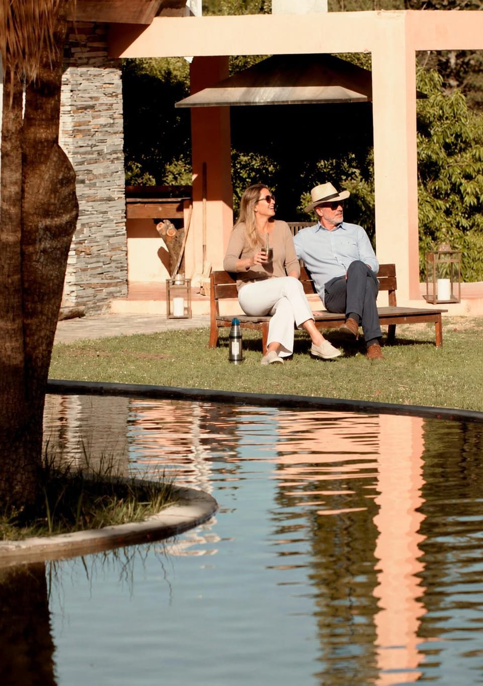 Property building, Patio, Restaurant/places to eat, Day, Natural landscape, Activities, Horse-riding, Massage, Sauna, Beach, Aqua park, Cycling, Pets, Guests, Swimming pool, Meals, Breakfast, American breakfast, Drinks, group of guests, Family, fireplace, internet