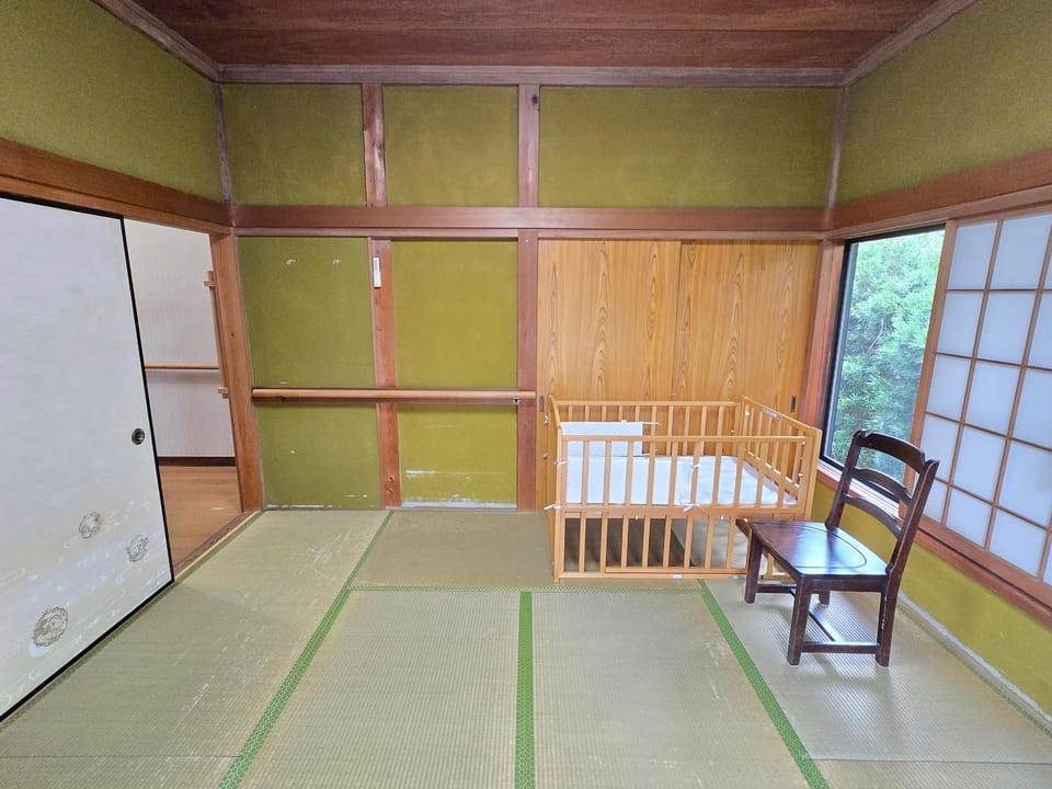 cot