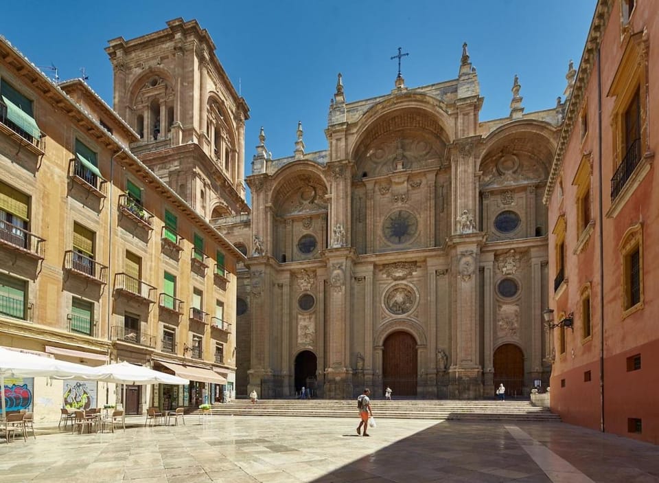 EnjoyGranada Catedral Apartment in Granada
