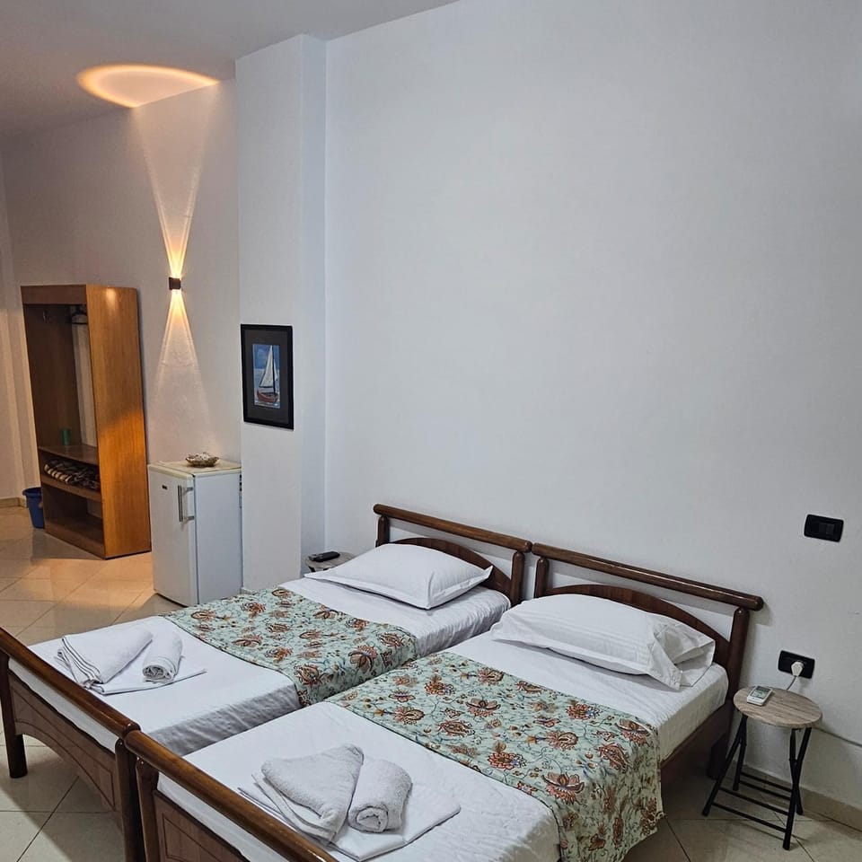 Bed, Bedroom, towels, wardrobe