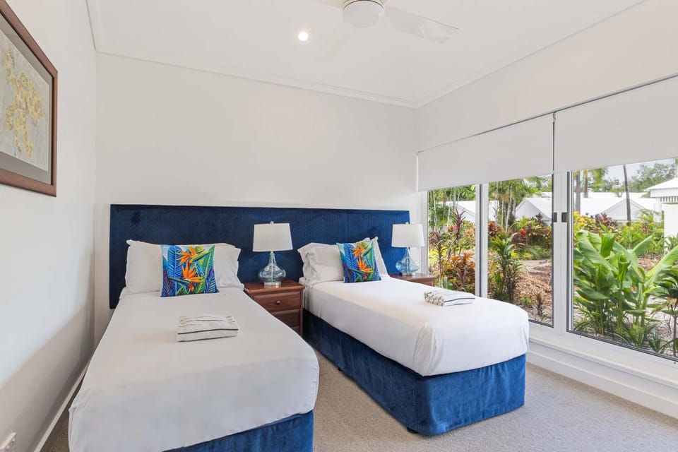 Mirage Resort Villa 134 with access to Sheraton Facilities Villa in Port Douglas