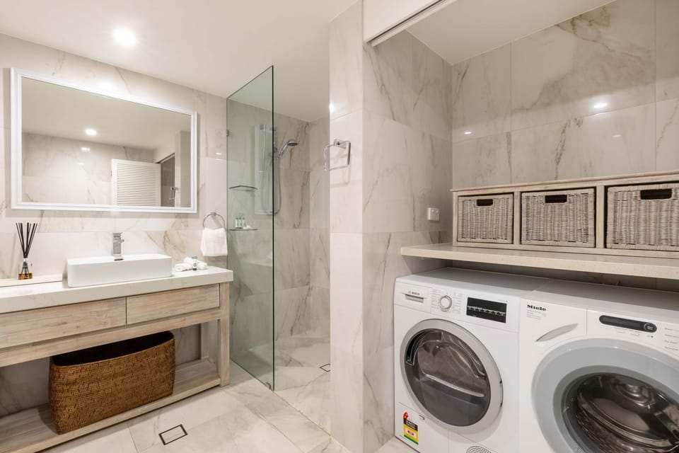 Mirage Resort Villa 156 with access to Sheraton Facilities Villa in Port Douglas