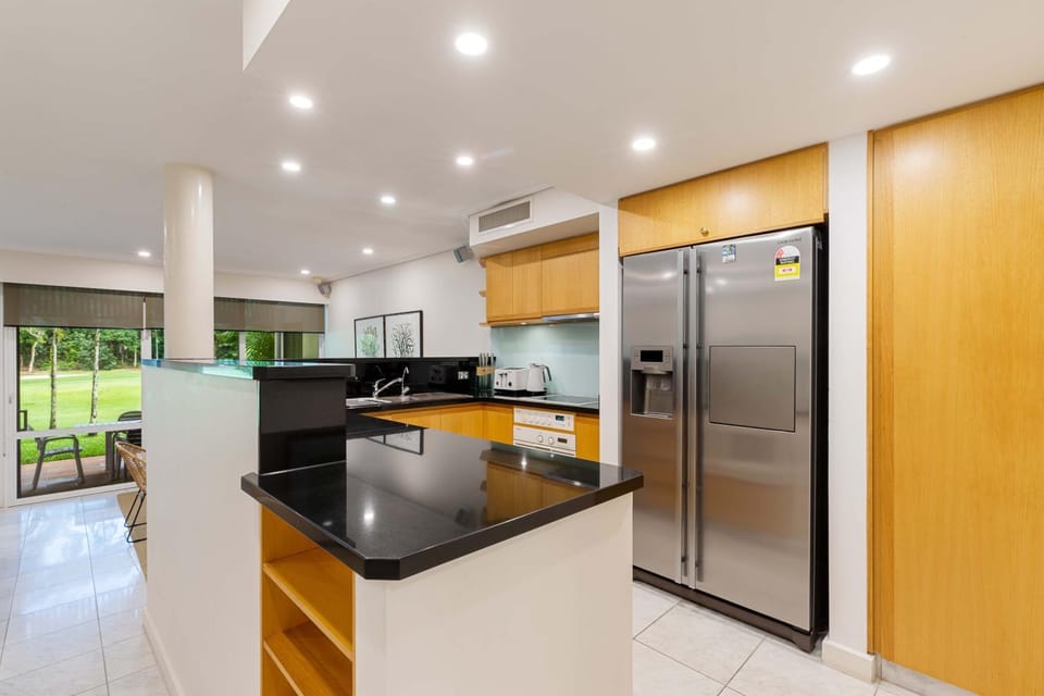 Mirage Resort Villa 158 with access to Sheraton Facilities Villa in Port Douglas