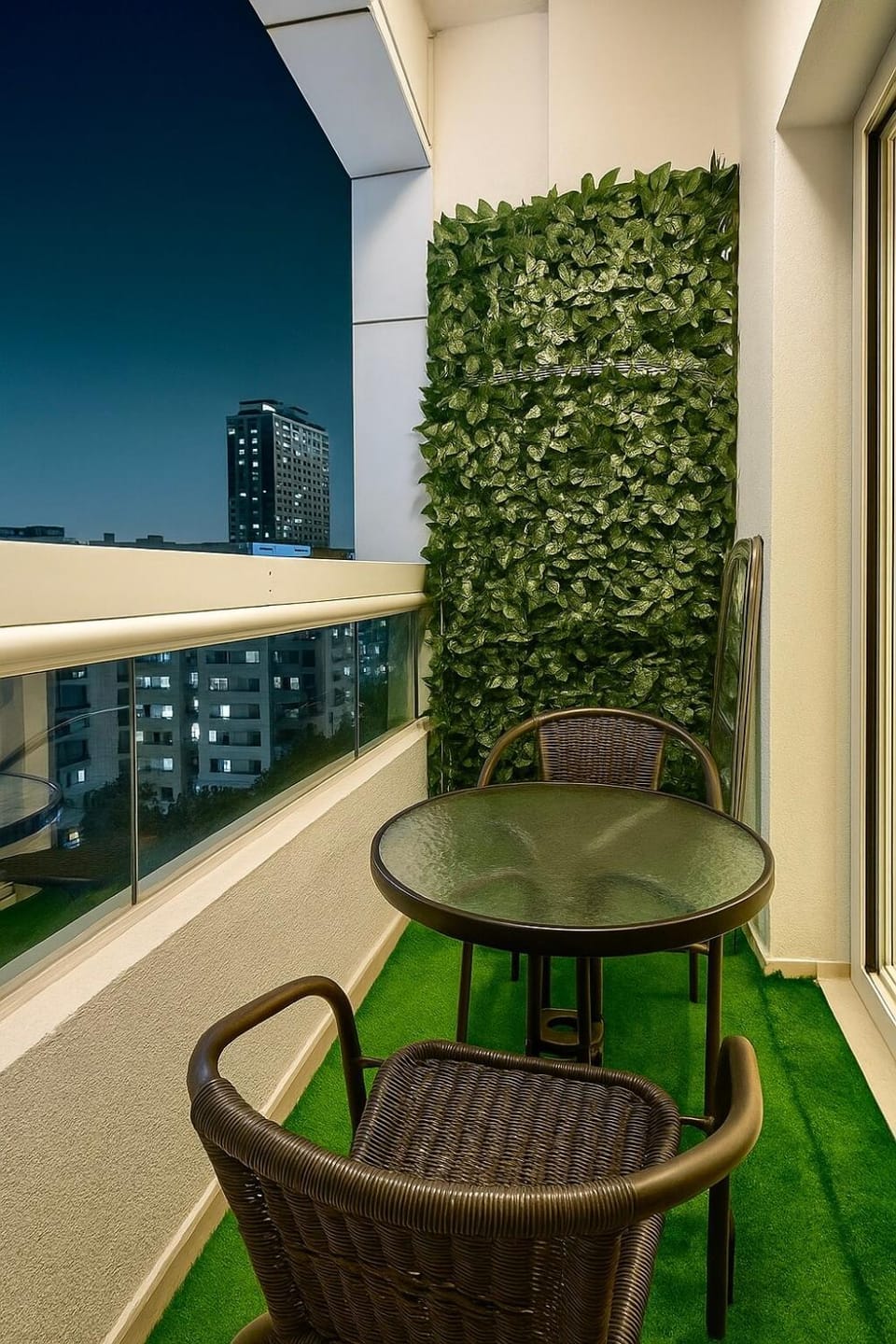 1BR Modern loft 5 MIN from DXB Airport Apartment in Al Sharjah