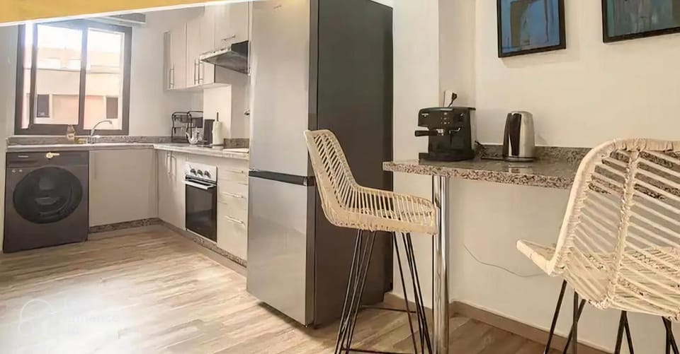 Coffee/tea facilities, Kitchen or kitchenette, toaster, washing machine