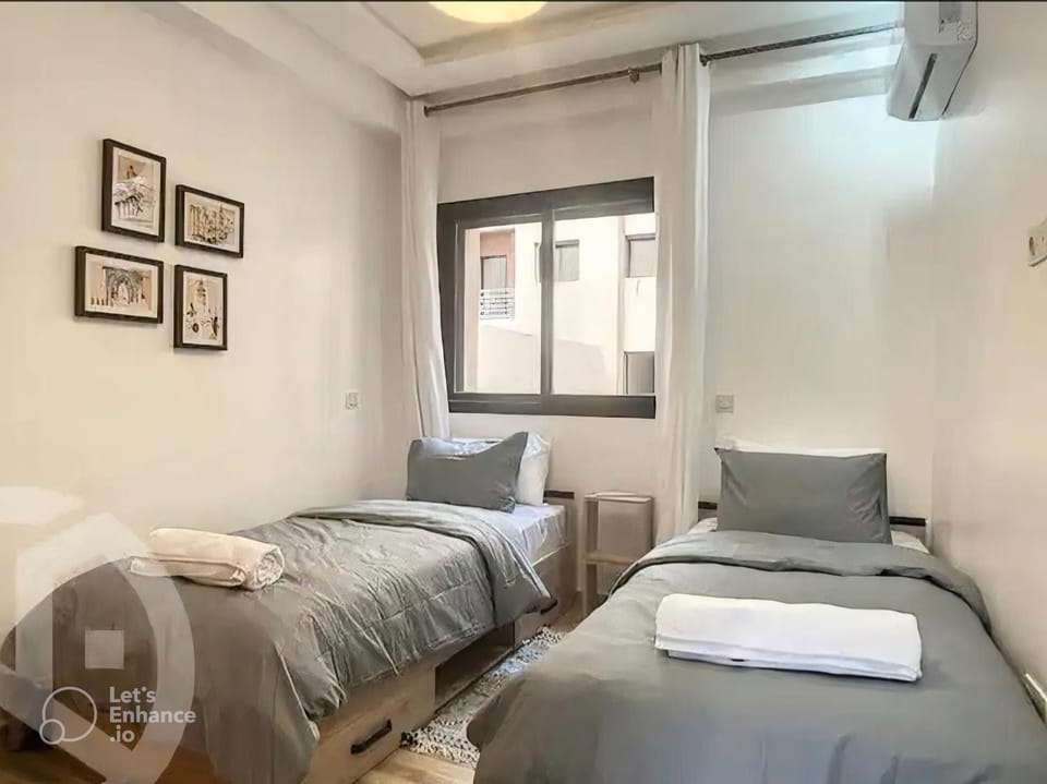 Bed, Bedroom, air conditioner