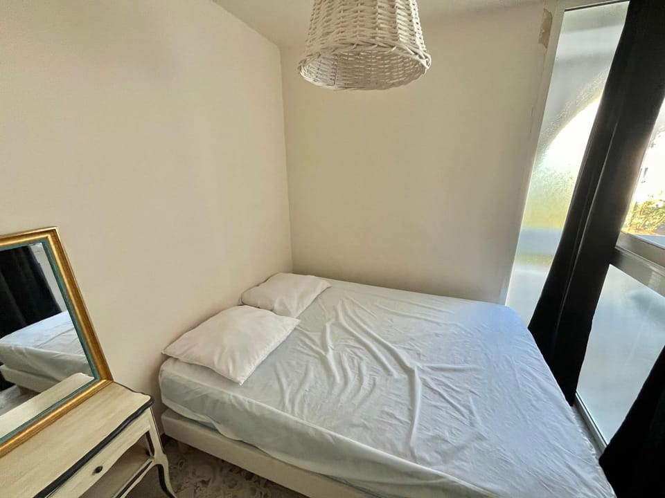 Appartement 4 Pers au Grau-du-Roi avec Clim et Parking - FR-1-716-91 Apartment in Le Grau-du-Roi