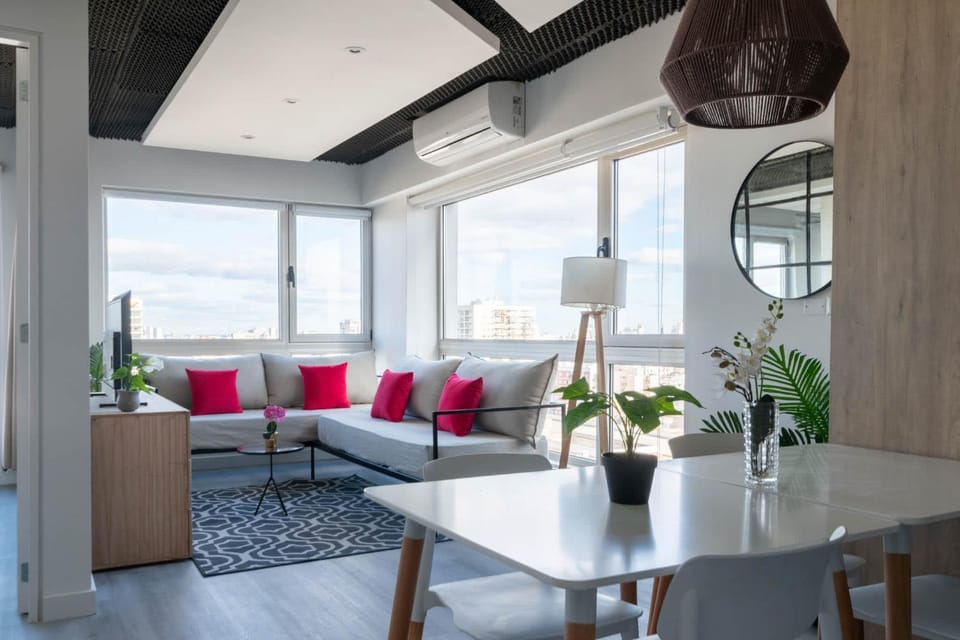 Seating area, Dining area