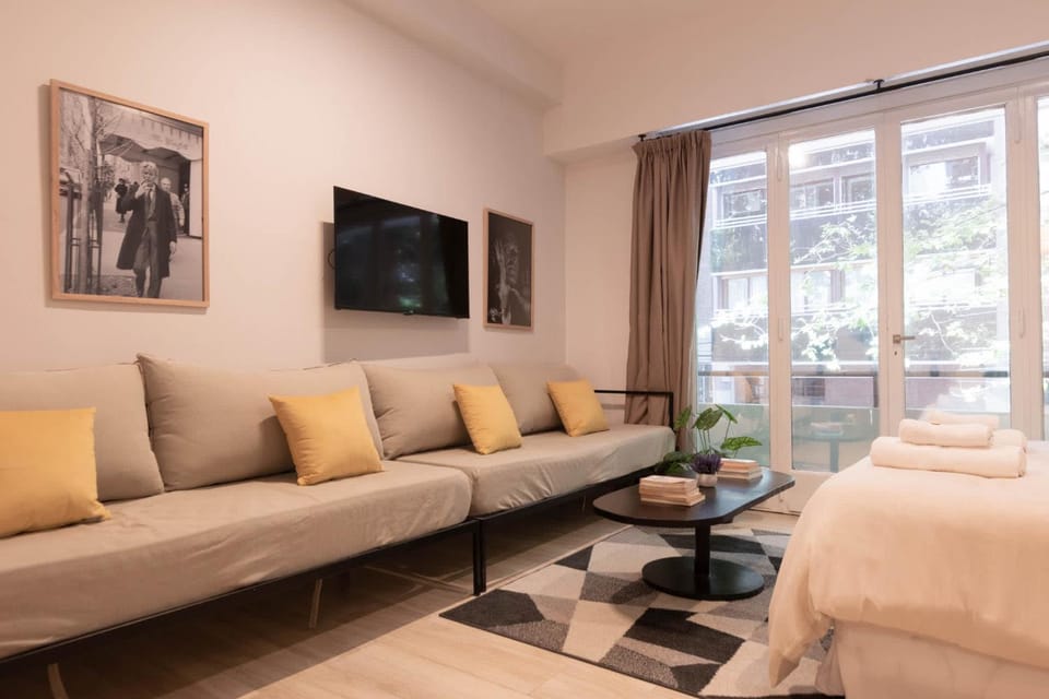 Communal lounge/ TV room, TV and multimedia, Living room, Seating area