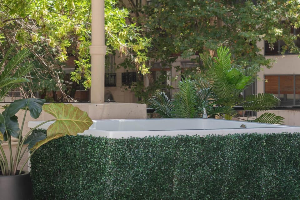 Balcony/Terrace, Swimming pool