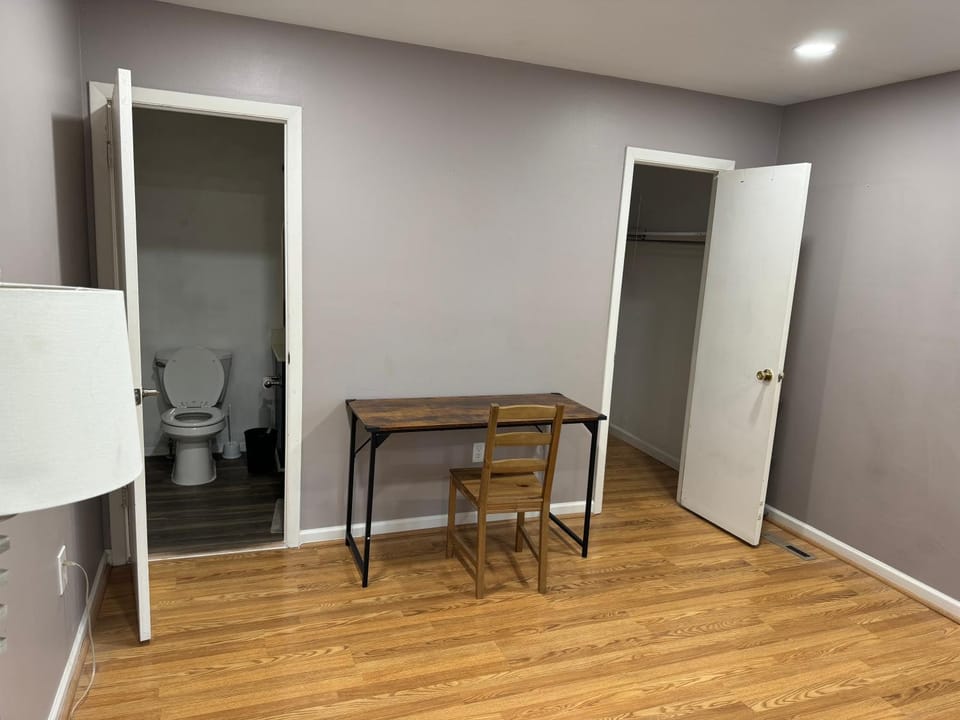 Near To CCBC ESSEX Room 201 Vacation rental in White Marsh