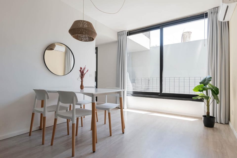 Seating area, Dining area