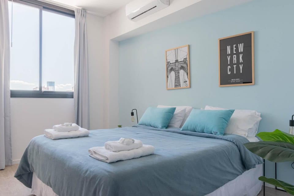 Bed, Bedroom, air conditioner
