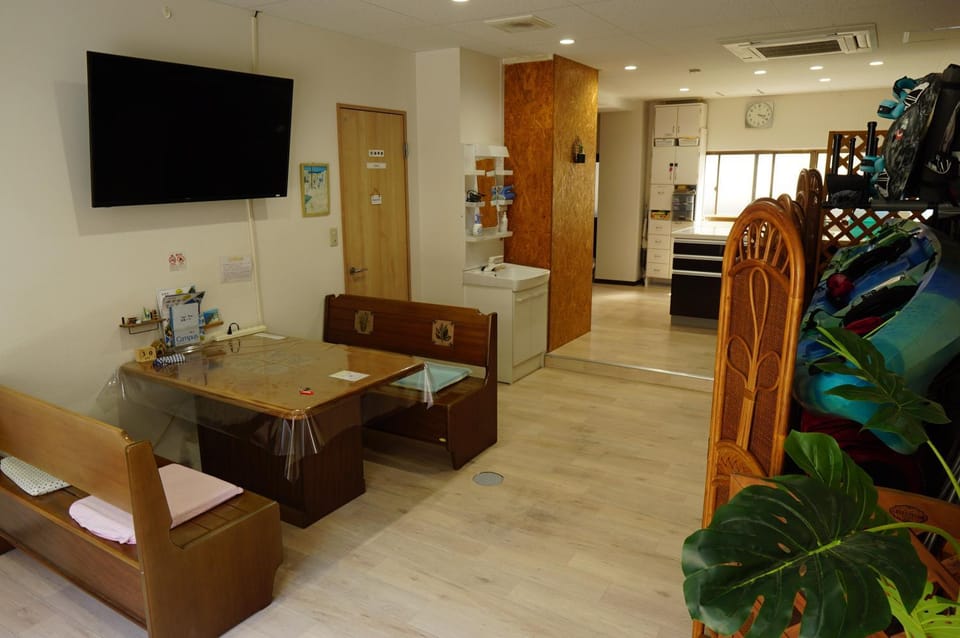 Communal lounge/ TV room