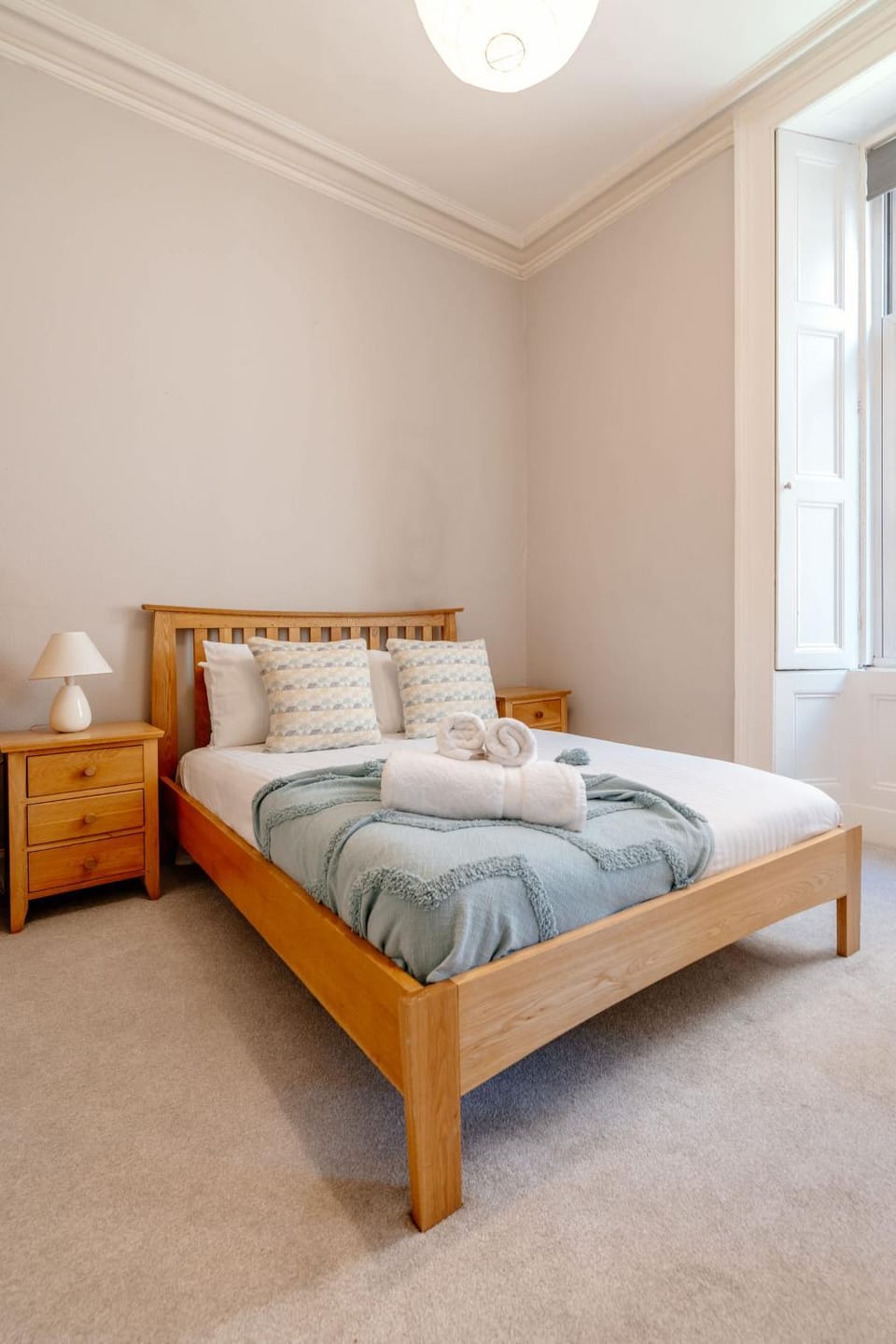 Elegant 2BR Apartment on Leven St Apartment in Edinburgh