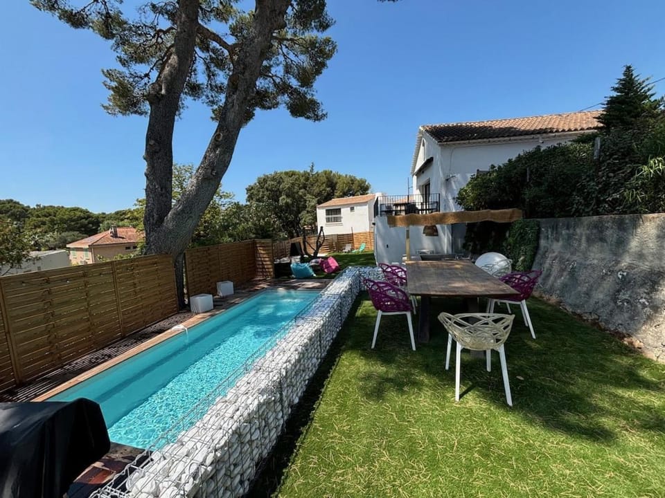 Garden, Swimming pool